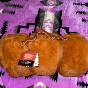 Luxurious Faux Fur Throw Blanket - Tan